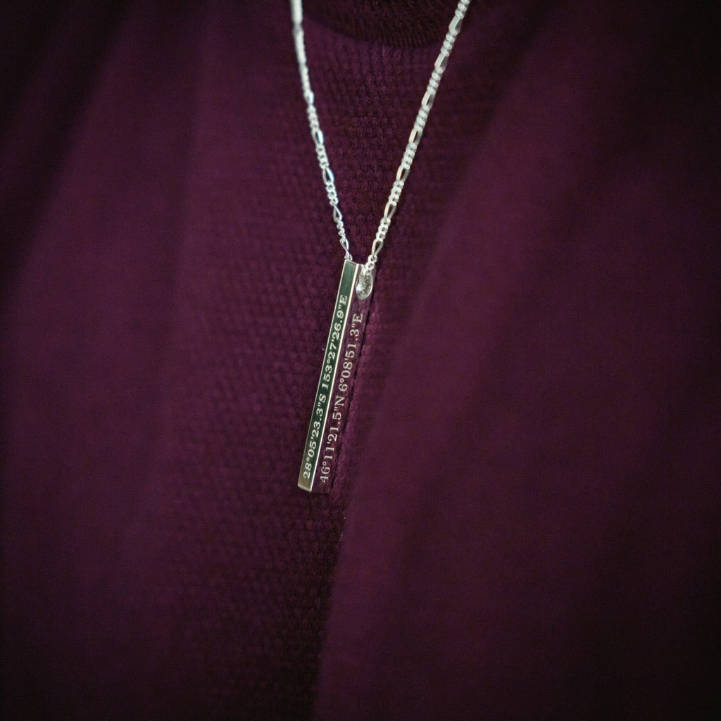 Men's Square Bar Necklace with Engraving