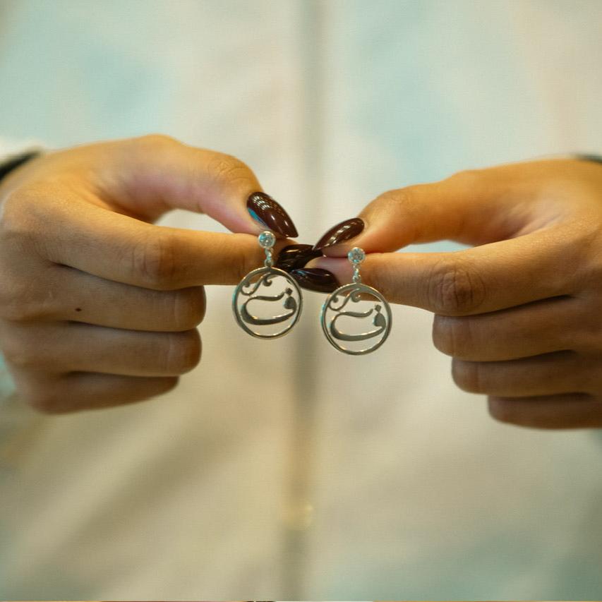 Personalized Earings in Round Shape